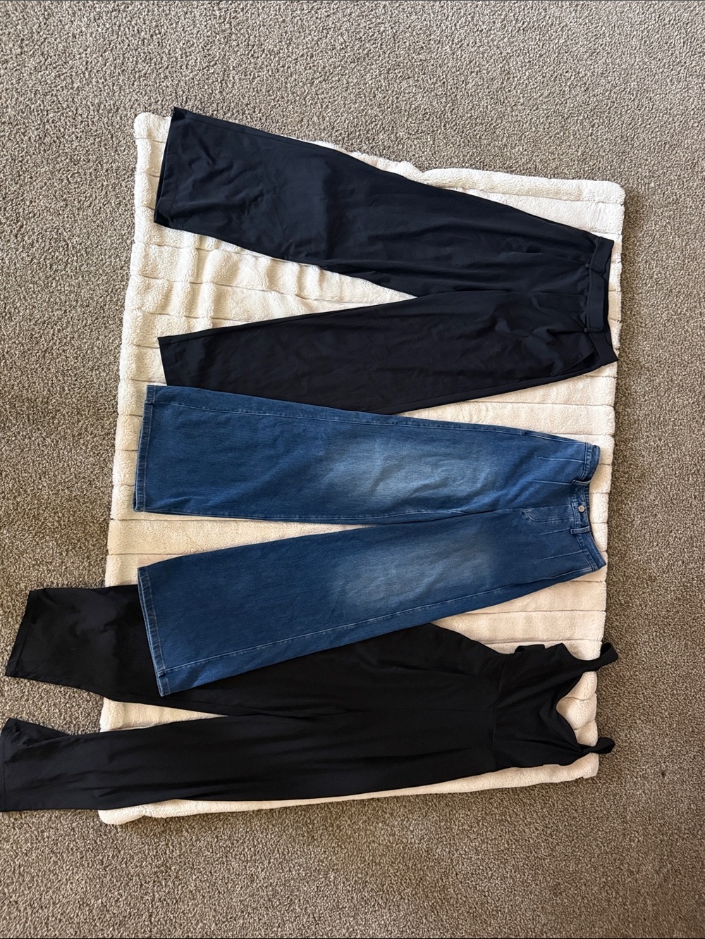 Halara clothing lot. Small extra tall and tall. Halara Jeans, work pants and